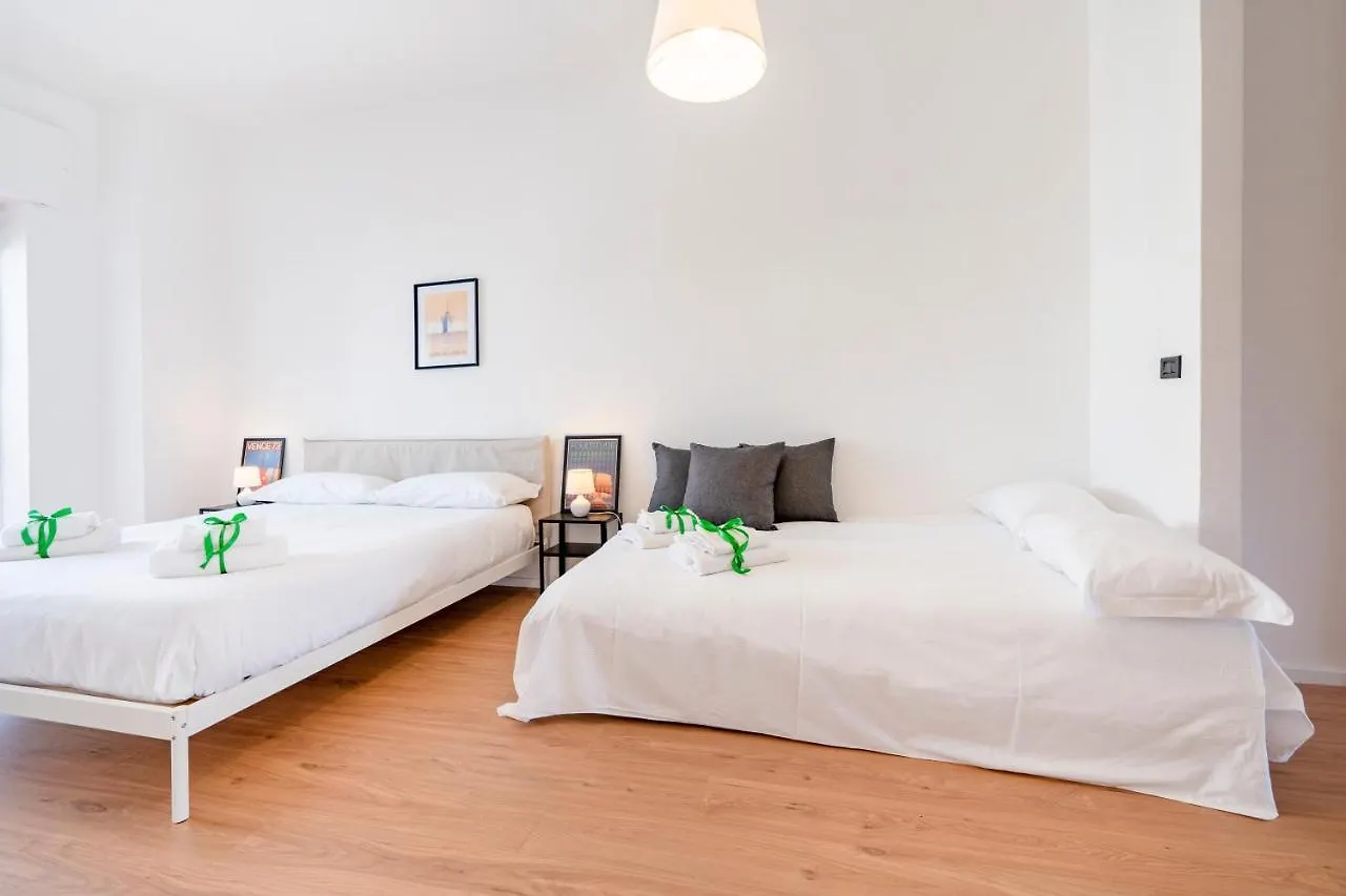 Central & Elegant Loft - With Balcony Bari