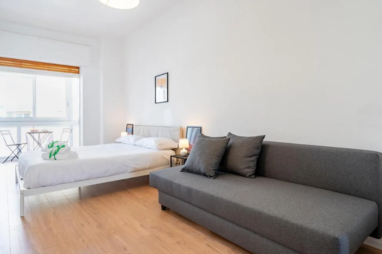 Central & Elegant Loft - With Balcony Bari Apartament
