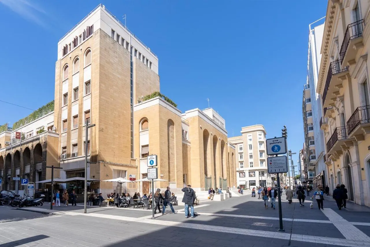 Apartament Central & Elegant Loft - With Balcony Bari